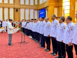 Jusuf Kalla Lantik Pengurus PMI Sultra, Ingatkan Pentingnya Antisipasi Perubahan Iklim