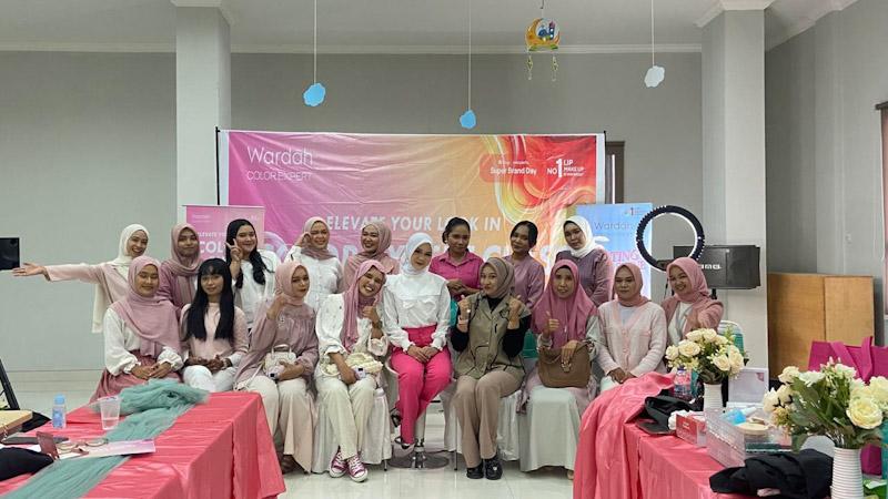 Wardah Gelar Expert Class, Kolaborasi dengan Toko Beauty Kendari 1 Wardah Gelar Expert Class, Kolaborasi dengan Toko Beauty Kendari