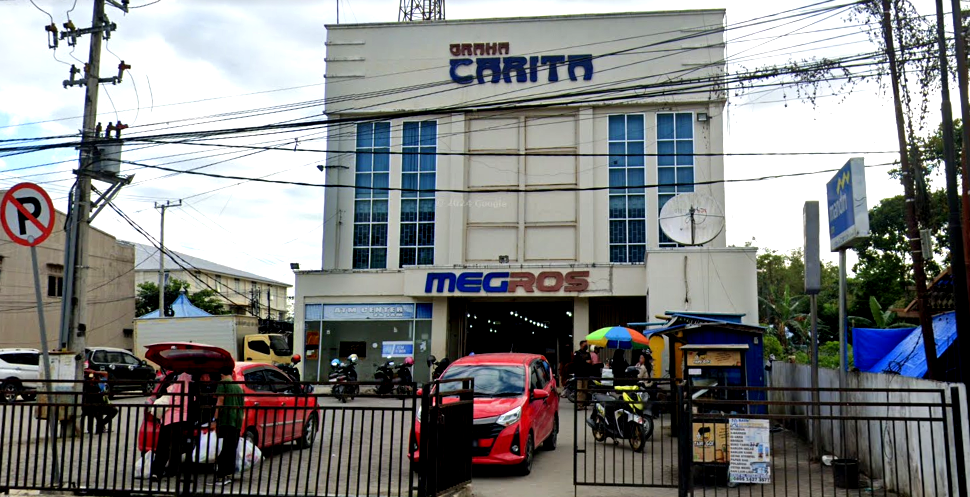 Swalayan Megros Serobot Jalan Warga, DPRD Kendari Ultimatum Pembongkaran 2x24 Jam 1 Swalayan Megros Serobot Jalan Warga, DPRD Kendari Ultimatum Pembongkaran 2x24 Jam