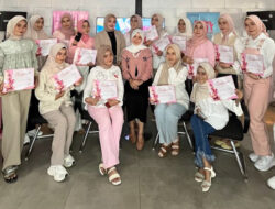 Emina Cosmetics Kendari Sukses Gelar Beauty Class Perdana di Baubau
