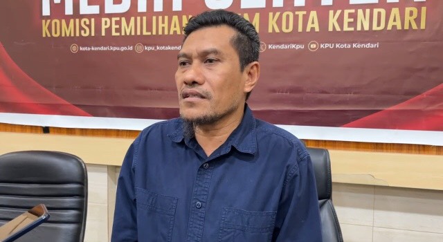 Debat Perdana Calon Wali Kota Kendari 2024: Visi Misi hingga Tanya Jawab Antar Paslon 1 Debat Perdana Calon Wali Kota Kendari 2024: Visi Misi hingga Tanya Jawab Antar Paslon