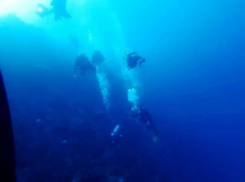 Menguak Misteri Blue Hole Labengki, Salah Satu Blue Hole Terdalam di Dunia