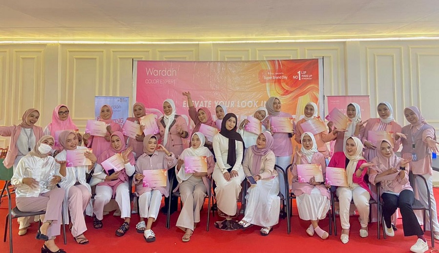 Wardah Color Expert Class Hadir di Bombana, Beri Tips untuk Tampil Percaya Diri 1 Wardah Color Expert Class Hadir di Bombana, Beri Tips untuk Tampil Percaya Diri
