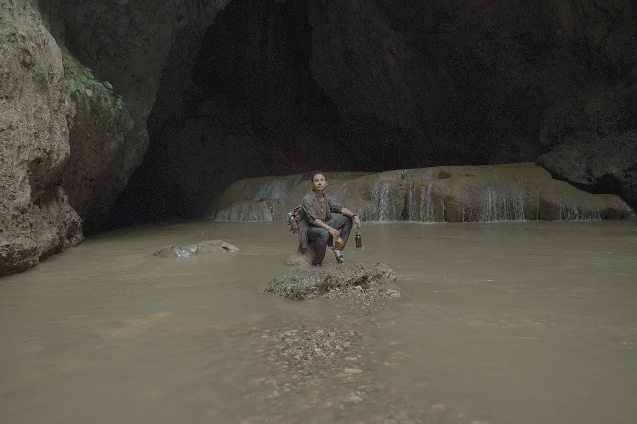Gua Moliuano: Dari Hutan Asri ke Air Terjun Ajaib di Dalam Gua