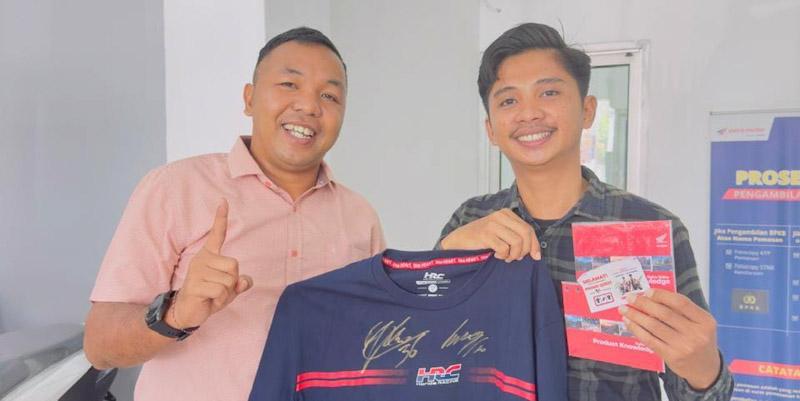 Pengguna Motorku X Dapat Apparel Resmi Honda yang Ditandatangani Pembalap Repsol