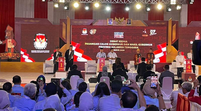 Debat Kedua Cagub Sultra di Kolaka Berlangsung Sukses, Empat Paslon Adu Gagasan 1 Debat Kedua Cagub Sultra di Kolaka Berlangsung Sukses, Empat Paslon Adu Gagasan