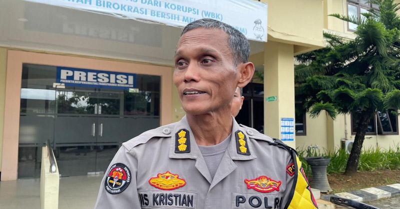 7 Oknum Polisi Diperiksa Terkait Kasus Guru Supriyani, Kapolsek Baito dan Kanit Reskrim Diduga Salahi Kode Etik 1 7 Oknum Polisi Diperiksa Terkait Kasus Guru Supriyani, Kapolsek Baito dan Kanit Reskrim Diduga Salahi Kode Etik
