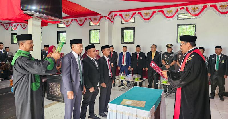 Pimpinan DPRD Mubar Definitif Resmi Dilantik