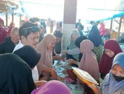 Hendak Belanja di Pasar Ladongi, Abdul Azis Diserbu Mak-Mak