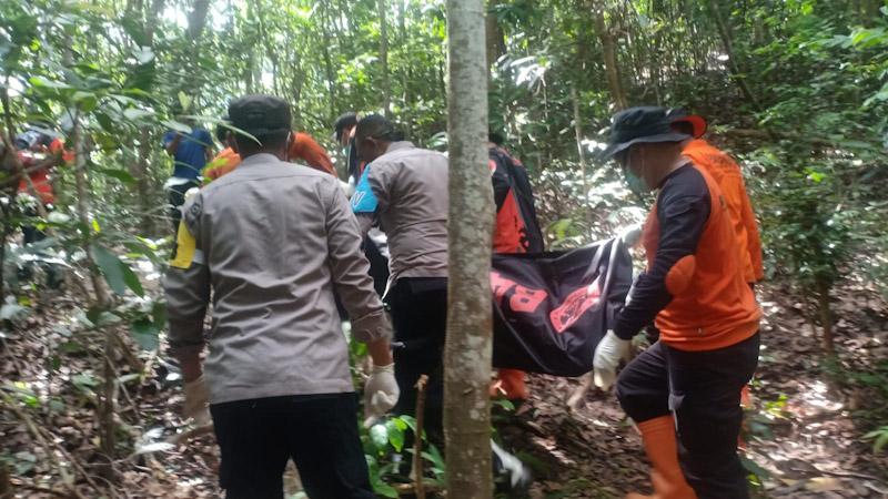 Warga Soropia yang Dilaporkan Hilang Misterius Ditemukan Meninggal di Atas Pohon 1 Warga Soropia yang Dilaporkan Hilang Misterius Ditemukan Meninggal di Atas Pohon