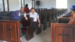 Kerja Bakti Bersama Jemaat Gereja HKBP, Giona-Subhan Tunjukkan Kepedulian dan Pererat Toleransi di Kendari