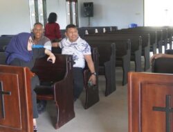 Kerja Bakti Bersama Jemaat Gereja HKBP, Giona-Subhan Tunjukkan Kepedulian dan Pererat Toleransi di Kendari