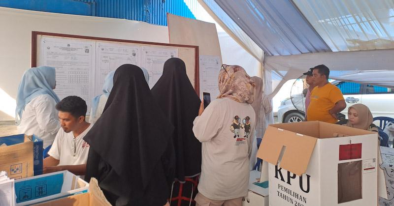 Paslon Yudhi-Nirna Unggul di TPS-nya, Siska-Sudirman Pimpin Quick Count 1 Paslon Yudhi-Nirna Unggul di TPS-nya, Siska-Sudirman Pimpin Quick Count