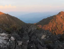 Menaklukkan Puncak Gunung Mekongga