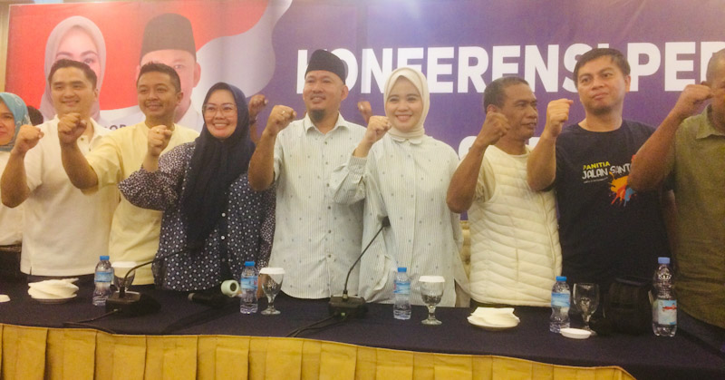 Klaim Unggul di Pilwali Kendari, Paslon Siska-Sudirman Deklarasi Kemenangan 1 Klaim Unggul di Pilwali Kendari, Paslon Siska-Sudirman Deklarasi Kemenangan