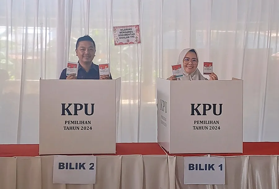 Siska Optimis Menangkan Pilwali Kendari Usai Gunakan Hak Pilih di TPS 08 Korumba