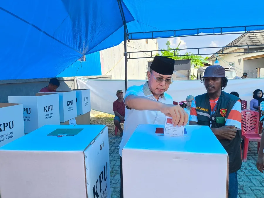 Usai Mencoblos, ASR: Semoga Pilkada Berjalan Lancar 1 Usai Mencoblos, ASR: Semoga Pilkada Berjalan Lancar