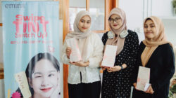 Workshop Blooming Cake di Kendari: Emina Cosmetics Dukung Kreativitas Kuliner Anak Muda 5 Workshop Blooming Cake di Kendari: Emina Cosmetics Dukung Kreativitas Kuliner Anak Muda