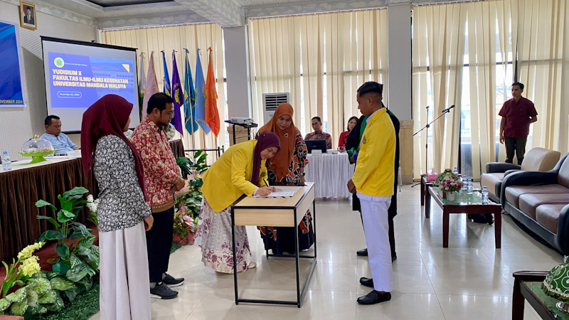 48 Lulusan Fakultas Ilmu-Ilmu Kesehatan UMW Kendari Resmi Diyudisium 3 48 Lulusan Fakultas Ilmu-Ilmu Kesehatan UMW Kendari Resmi Diyudisium