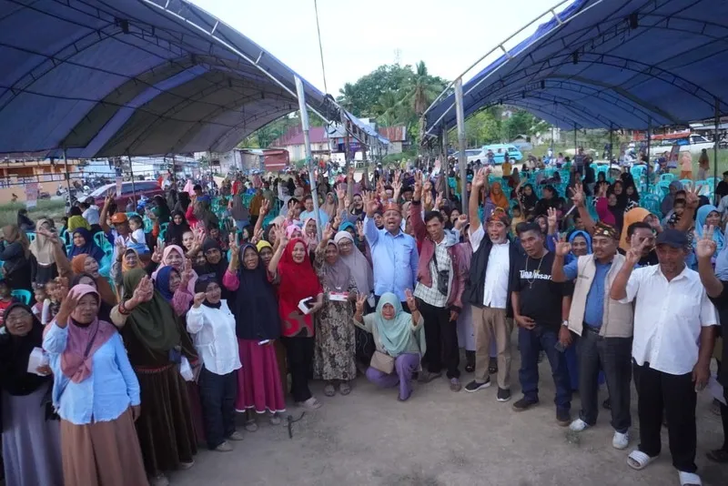 Gunung Jati Jadi Prioritas Giona-Subhan: Perbaikan Jalan dan Lapangan Dijanjikan 1 Gunung Jati Jadi Prioritas Giona-Subhan: Perbaikan Jalan dan Lapangan Dijanjikan