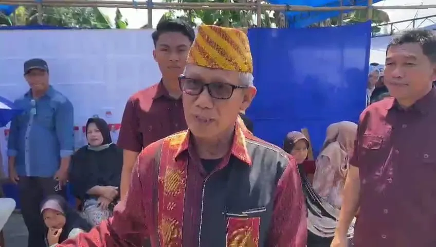 Lukman Abunawas Menuju Konawe Usai Mencoblos di TPS 4 Wundudopi