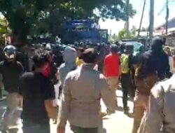 Demo di Kantor Bawaslu Kolaka Memanas, Polisi Alami Luka Serius