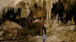 Jelajahi Gua Laumehe: Stalaktit Megah dan Kolam Eksotis di Perut Bumi Buton Tengah