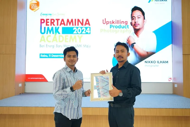 Tingkatkan Kompetensi Mitra Binaan, PT Pertamina Patra Niaga Regional Sulawesi Gelar Pelatihan Fotografi Produk 1 Tingkatkan Kompetensi Mitra Binaan, PT Pertamina Patra Niaga Regional Sulawesi Gelar Pelatihan Fotografi Produk