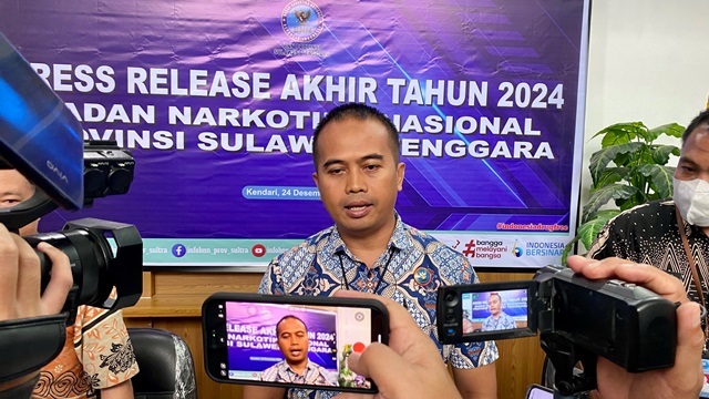 BNN Sultra Amankan 5,5 Kg Sabu dan 2 Kg Ganja, Selamatkan 185.510 Jiwa 1 BNN Sultra Amankan 5,5 Kg Sabu dan 2 Kg Ganja, Selamatkan 185.510 Jiwa