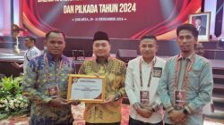Lagi, KPU Mubar Terima Penghargaan Pengelolaan Teknis Penyelenggaraan Pemilihan 2024 Tingkat Nasional 7 Lagi, KPU Mubar Terima Penghargaan Pengelolaan Teknis Penyelenggaraan Pemilihan 2024 Tingkat Nasional