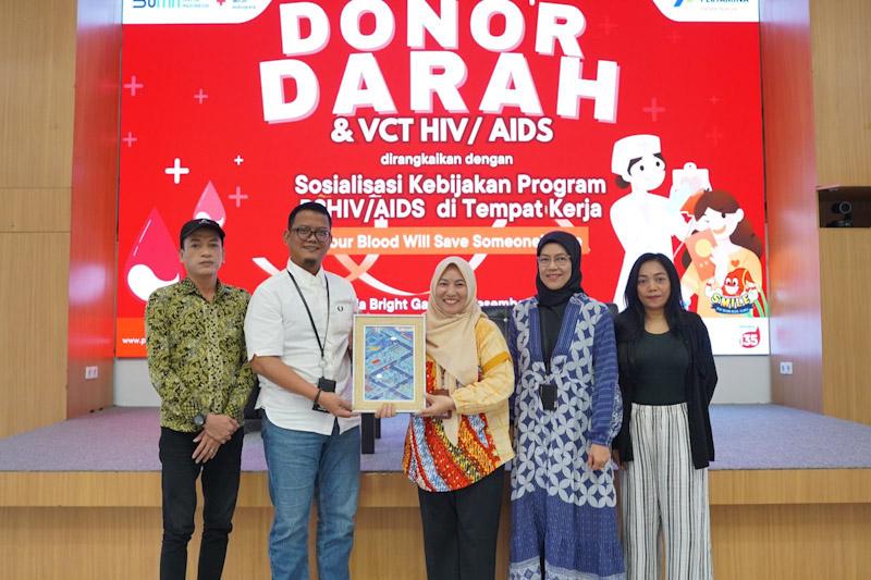 Semarak HUT Pertamina ke-67: Donor Darah dan VCT HIV/AIDS di Regional Sulawesi