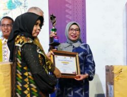 Wakatobi Raih Juara 1 dan Best Performance di Sultra Tenun Karnaval 2024