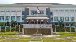 Gerakan Masif Dorong Literasi Ekonomi Syariah, BI Sultra Berhasil Tarik 2 Rekor MURI 3 BI Sultra Buka Layanan Penukaran Uang Kecil di 6 Ritel di Kota Kendari, Ini Lokasinya