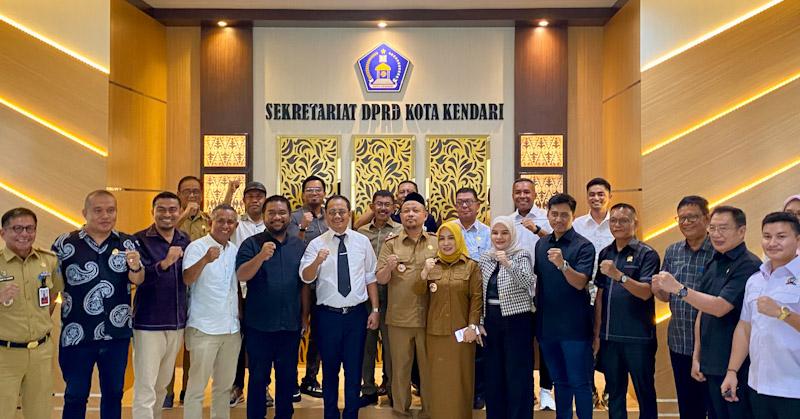 Serius dengan Masalah Sampah, Parinringi Ajak DPRD Kendari untuk Kolaborasi 1 Serius dengan Masalah Sampah, Parinringi Ajak DPRD Kendari untuk Kolaborasi