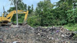 Pj Wali Kota Kendari Tinjau Pembersihan Sampah di Kecamatan Baruga 6 Pj Wali Kota Kendari Tinjau Pembersihan Sampah di Kecamatan Baruga