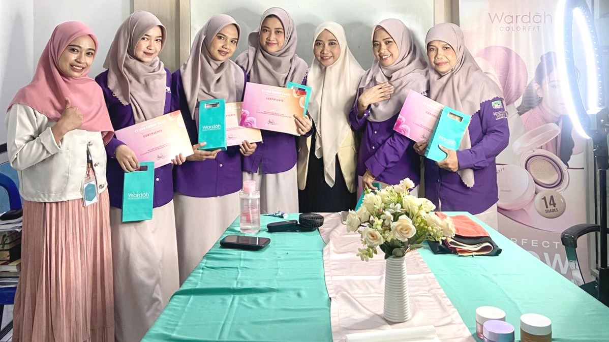 Kolaborasi Bank Muamalat dan Wardah Kendari: Edukasi Makeup untuk Frontliner