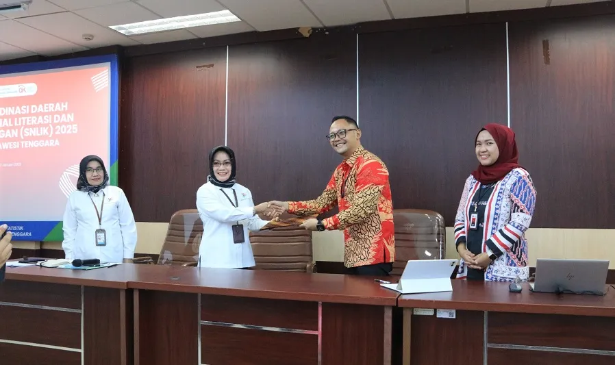 OJK Sultra dan BPS Gelar Witnessing SNLIK 2025, Sasar Daerah dengan Tingkat Literasi Keuangan Rendah