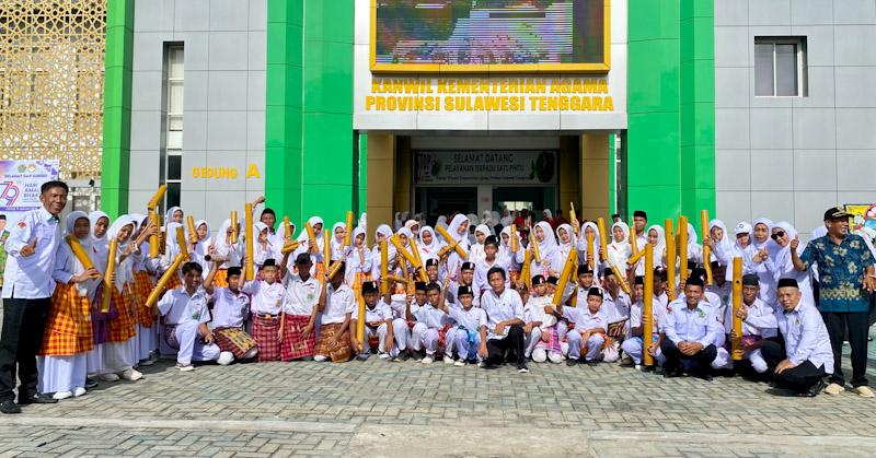 Angkat Kearifan Lokal, Siswa-Siswi MTs Labibia Tampilkan Musik Bambu di HAB Kemenag ke-79