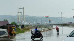 Jembatan Teluk Kendari Hujan BMKG