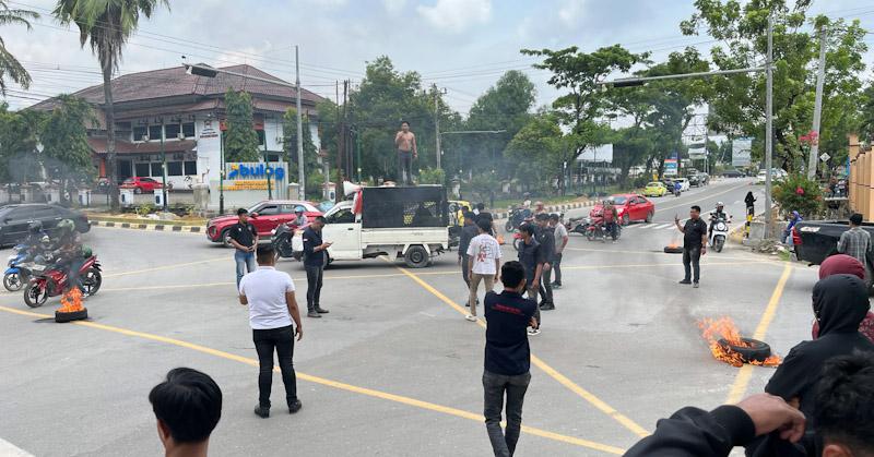 Kelompok Pemuda Desak Pencopotan Pj Bupati Busel karena Diduga Intimidasi dan Aniaya Mahasiswa