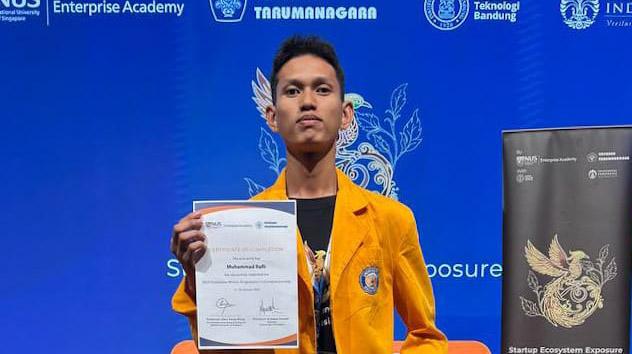 Mahasiswa UHO Muhammad Rafli Miyskaturizky Bersinar di Ajang Startup Ecosystem Exposure Indonesia