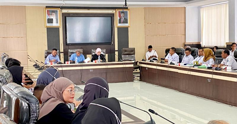 Hasil RDP DPRD Kendari: Perumahan A99 Kena Sanksi Administrasi Pembekuan dan Penyitaan Alat-Alat 1 Hasil RDP DPRD Kendari: Perumahan A99 Kena Sanksi Administrasi Pembekuan dan Penyitaan Alat-Alat
