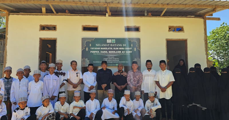 Pj Bupati Mubar Upayakan Bantuan Masuk di Ponpes Darul Mukhlasin As Saniy di Desa Kasakamu 1 Pj Bupati Mubar Upayakan Bantuan Masuk di Ponpes Darul Mukhlasin As Saniy di Desa Kasakamu