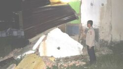 Dua Rumah Ambruk! Gempa Kolaka Timur Belum Berakhir, Warga Mengungsi 9 Dua Rumah Ambruk! Gempa Kolaka Timur Belum Berakhir, Warga Mengungsi