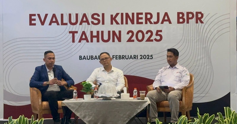 Evaluasi Kinerja BPR se-Sultra, OJK Dorong Transformasi dan Perbarindo Perkuat Kontribusi ke Daerah 1 Evaluasi Kinerja BPR se-Sultra, OJK Dorong Transformasi dan Perbarindo Perkuat Kontribusi ke Daerah