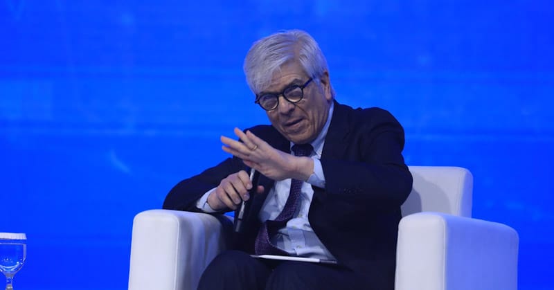 BRI Microfinance Outlook 2025: Peraih Nobel Ekonomi Paul Romer Sebut UMKM Butuh Ekosistem Kuat, Sejalan dengan Inisiatif BRI 1 BRI Microfinance Outlook 2025: Peraih Nobel Ekonomi Paul Romer Sebut UMKM Butuh Ekosistem Kuat, Sejalan dengan Inisiatif BRI