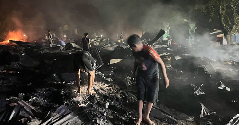 BPBD Kendari Dirikan Tenda Bagi Warga Terdampak Kebakaran di TPA Puuwatu 1 BPBD Kendari Dirikan Tenda Bagi Warga Terdampak Kebakaran di TPA Puuwatu