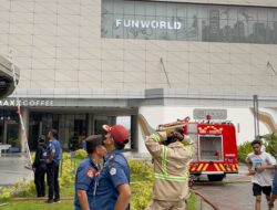 Titik Api Kebakaran The Park Kendari Berhasil Dipadamkan