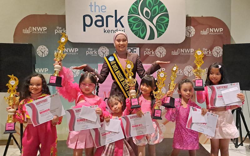 Valentine Modeling Competition: Fashion Show Unik Tanpa Panggung di The Park Kendari