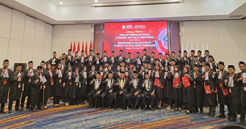 Kongres Advokat Indonesia Lantik 63 Advokat Baru di Sultra 1 Kongres Advokat Indonesia Lantik 63 Advokat Baru di Sultra